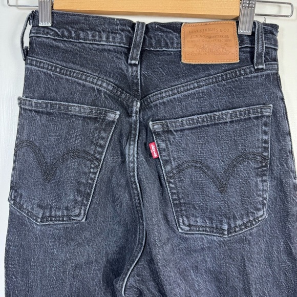 Levi’s Ribcage Straight Ankle Denim Jeans - Picture 8 of 9